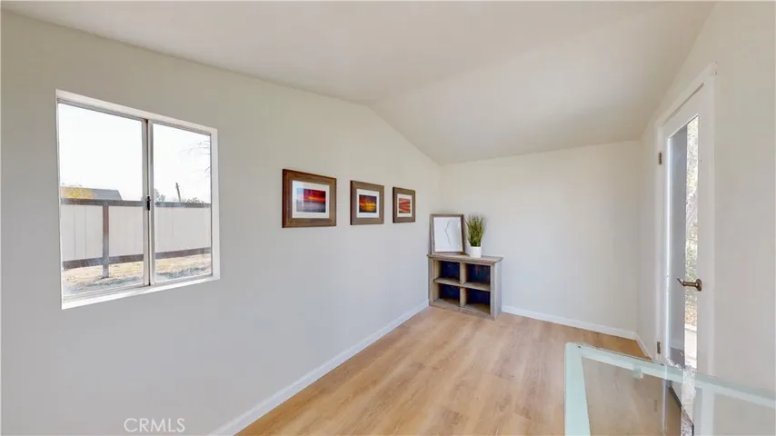 10212 Deep Creek Road, Apple Valley, California 92308