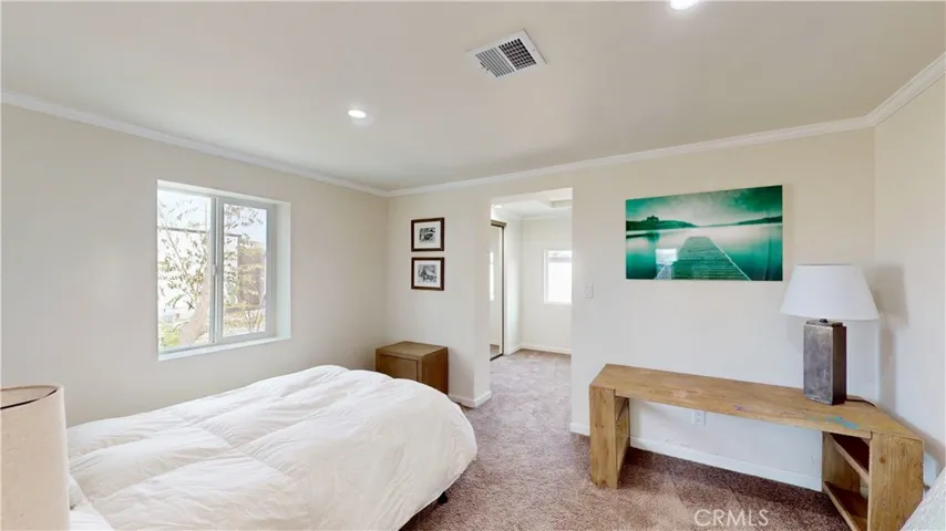 10212 Deep Creek Road, Apple Valley, California 92308