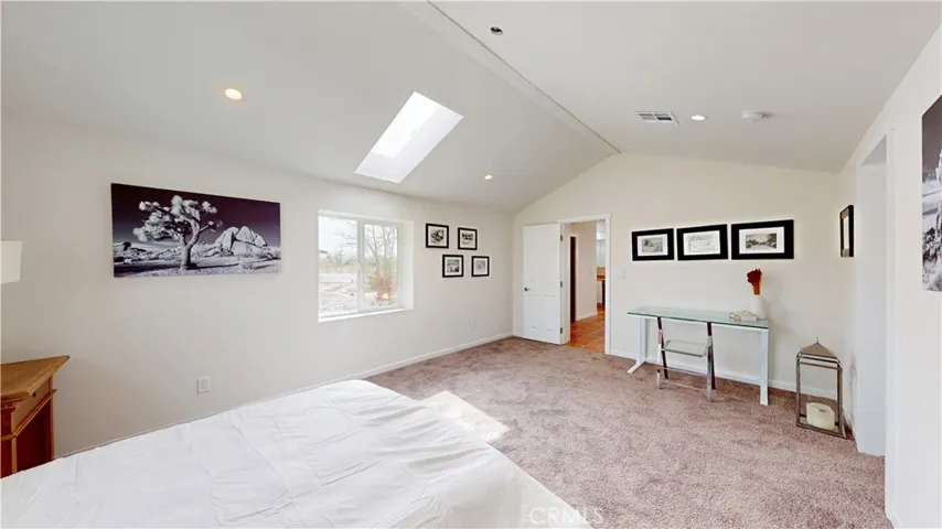 10212 Deep Creek Road, Apple Valley, California 92308