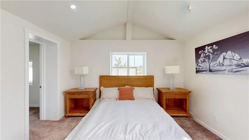 10212 Deep Creek Road, Apple Valley, California 92308