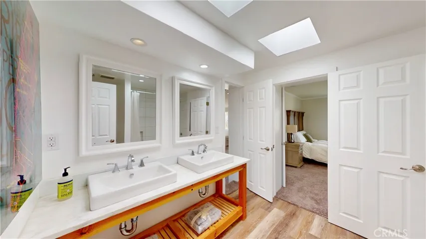10212 Deep Creek Road, Apple Valley, California 92308