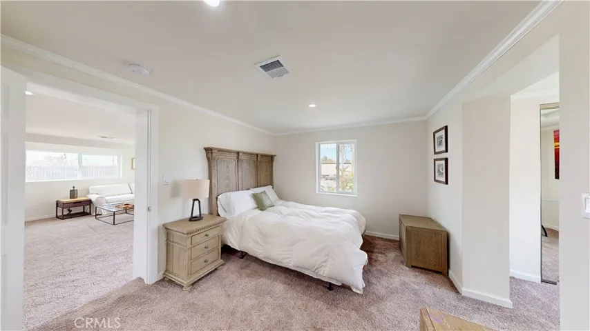 10212 Deep Creek Road, Apple Valley, California 92308