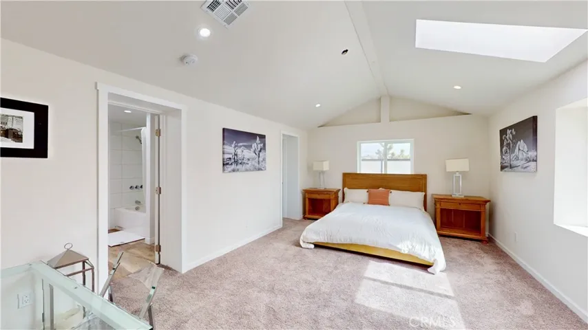 10212 Deep Creek Road, Apple Valley, California 92308