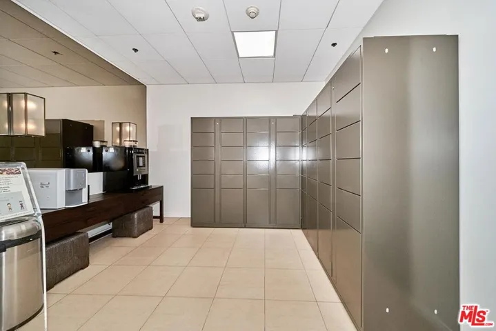complimentary coffee & tea