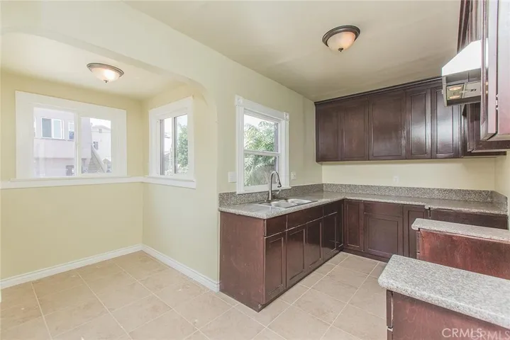 212 E 54th Street, Los Angeles, California 90011