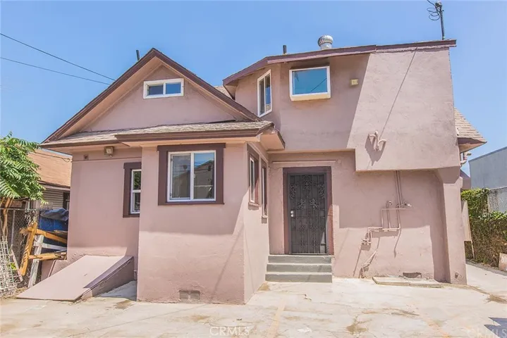 212 E 54th Street, Los Angeles, California 90011