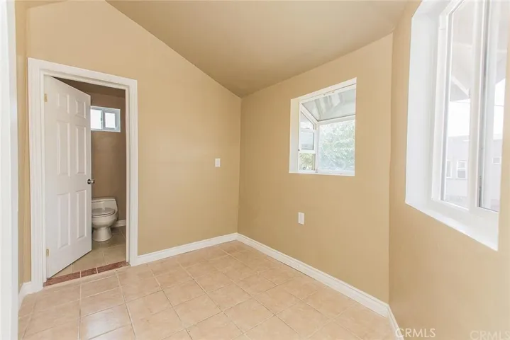 212 E 54th Street, Los Angeles, California 90011