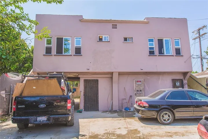 212 E 54th Street, Los Angeles, California 90011