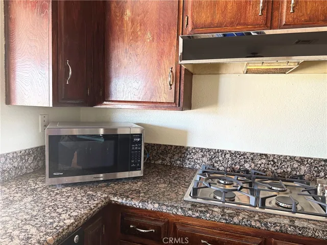 27622 Cloverleaf Drive, Helendale, California 92342