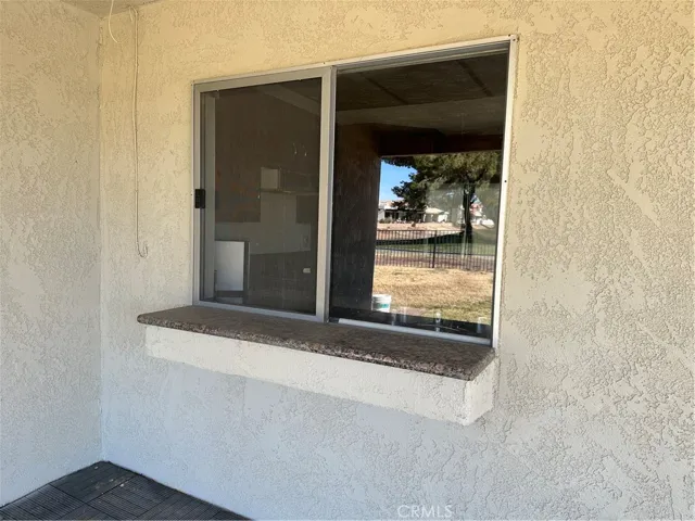 27622 Cloverleaf Drive, Helendale, California 92342