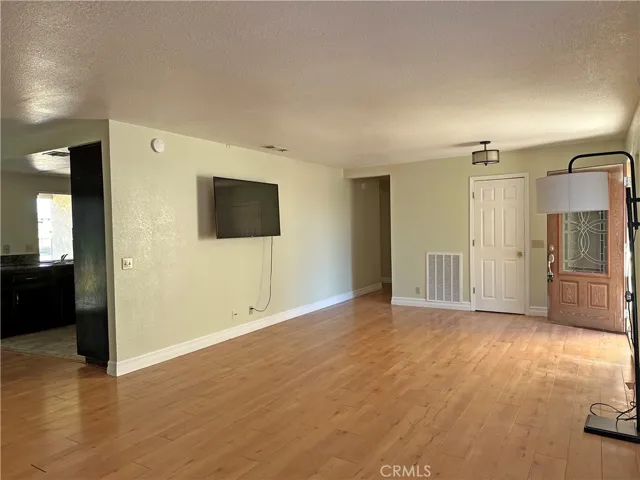 27622 Cloverleaf Drive, Helendale, California 92342