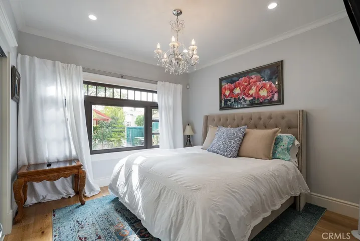 6077 Selma Avenue, Los Angeles, California 90028