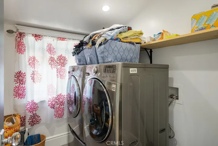 6077 Selma Avenue, Los Angeles, California 90028