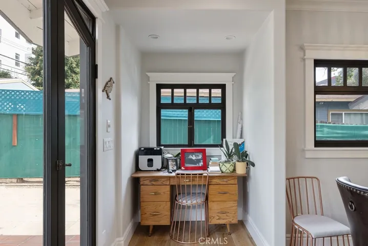 6077 Selma Avenue, Los Angeles, California 90028