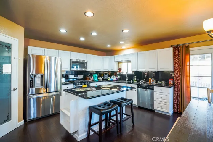 Gorgeous Kitchen with newer cabinets, appliances and countertops.