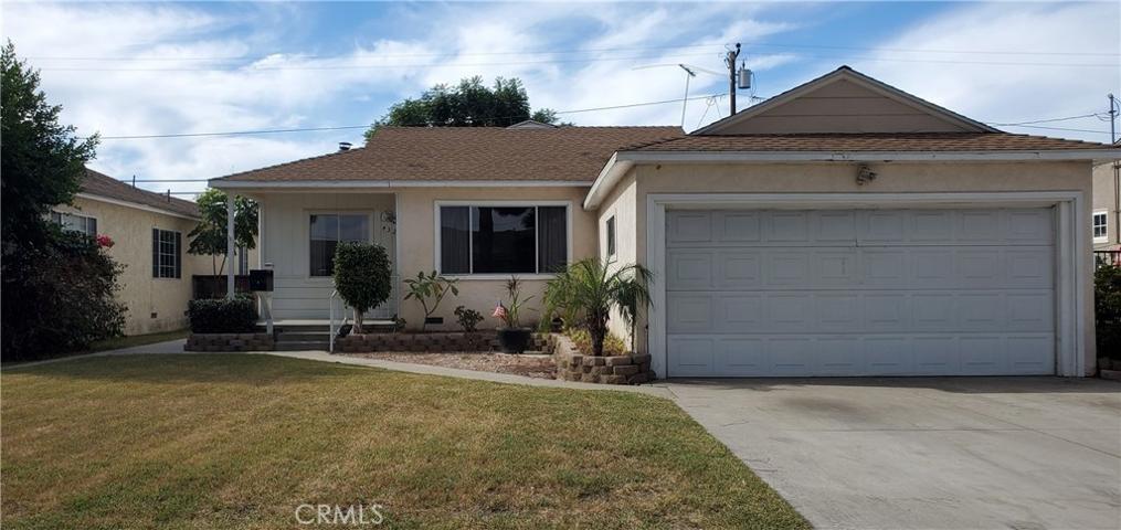 2 car attached garage and huge front lawn