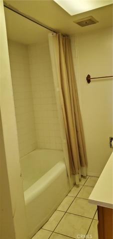 Primary Full Bathroom