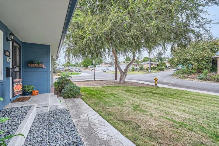 6845 Alamo, La Mesa, California 91942