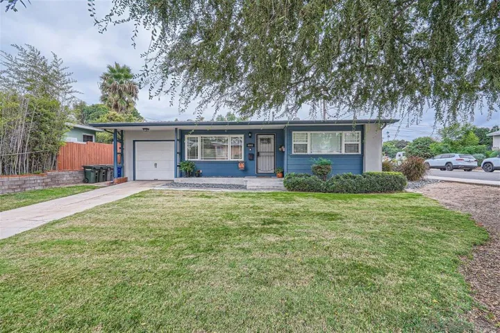 6845 Alamo, La Mesa, California 91942