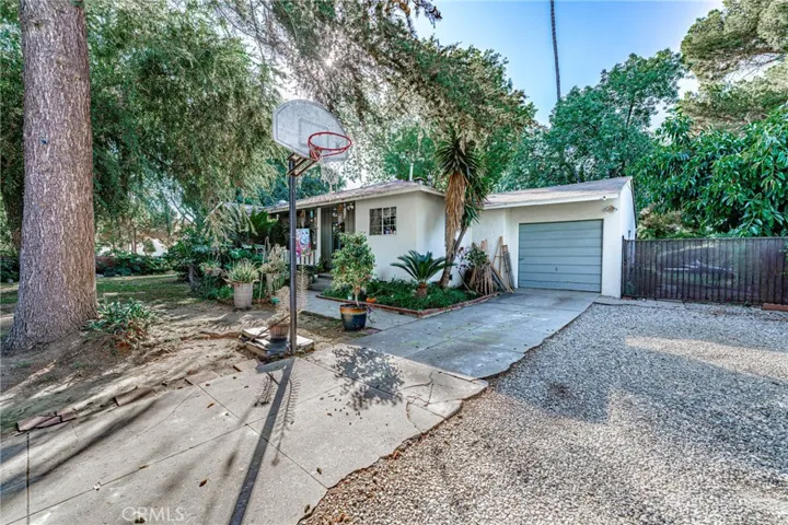 1727 S Charlotte Avenue, San Gabriel, California 91776
