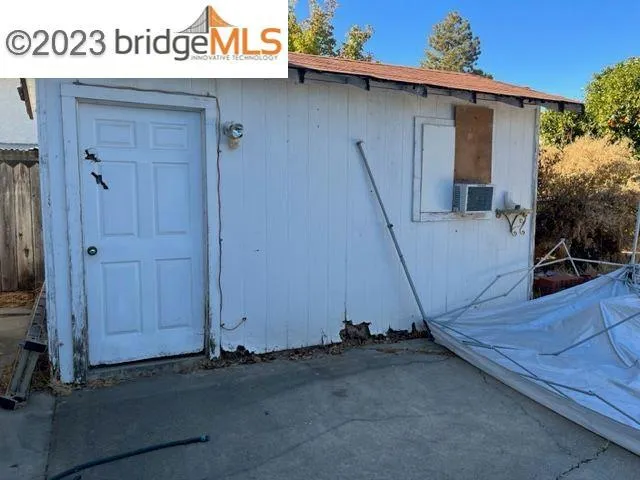 108 Lois Ave, Pittsburg, California 94565