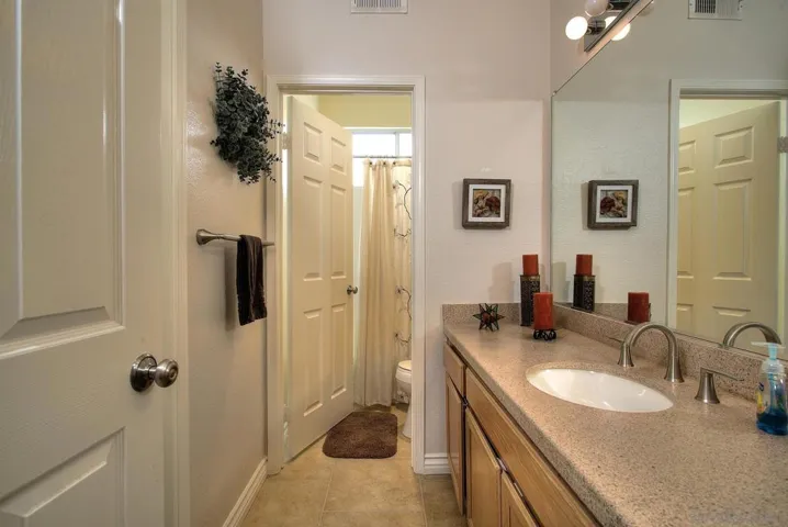 40560 Via Malagas, Murrieta, California 92562