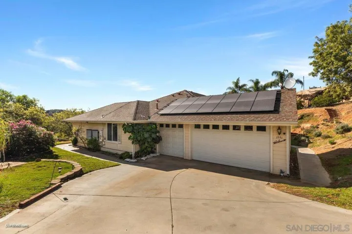 1991 Sixes Ct, Ramona, California 92065