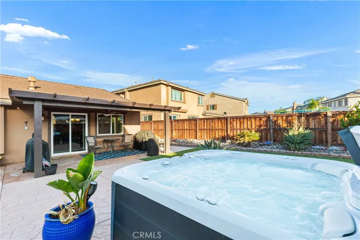 433 Tivoli Court, Hemet, California 92543