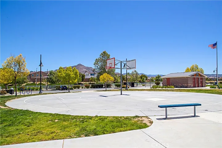 433 Tivoli Court, Hemet, California 92543