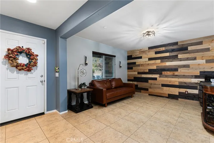 433 Tivoli Court, Hemet, California 92543