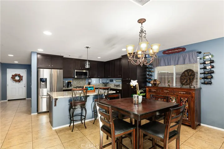 433 Tivoli Court, Hemet, California 92543