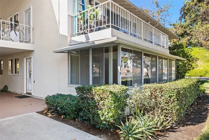 29 Calle Aragon B, Laguna Woods, California 92637