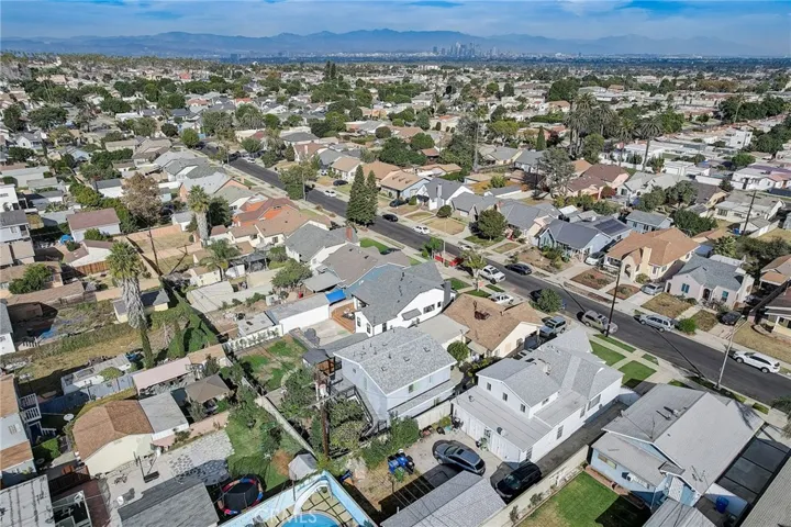 6123 S Rimpau Boulevard, Los Angeles, California 90043