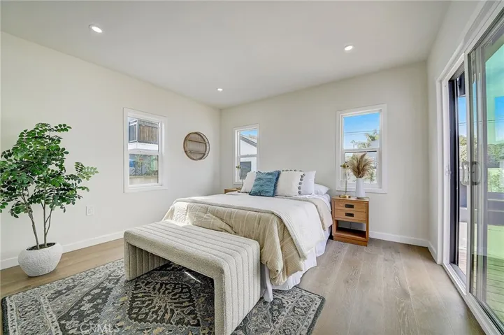 6123 S Rimpau Boulevard, Los Angeles, California 90043