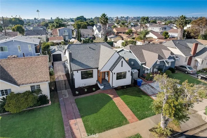 6123 S Rimpau Boulevard, Los Angeles, California 90043