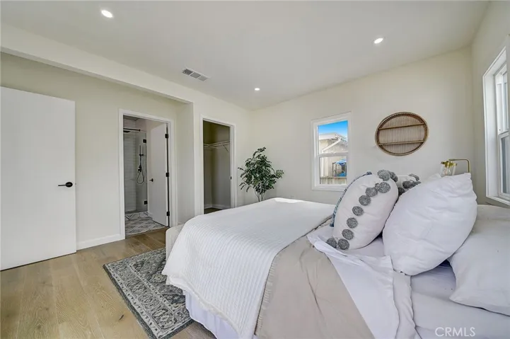 6123 S Rimpau Boulevard, Los Angeles, California 90043