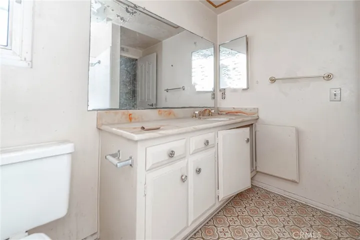 6590 E Edinboro Circle, Anaheim Hills, California 92807