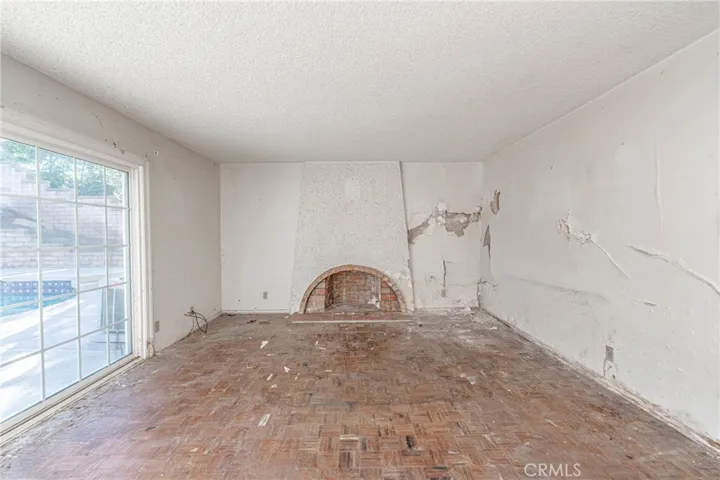 6590 E Edinboro Circle, Anaheim Hills, California 92807