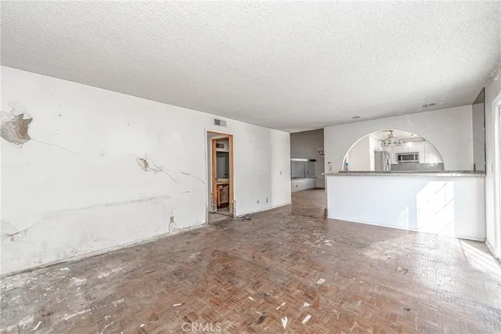 6590 E Edinboro Circle, Anaheim Hills, California 92807