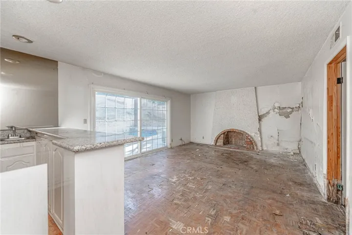 6590 E Edinboro Circle, Anaheim Hills, California 92807