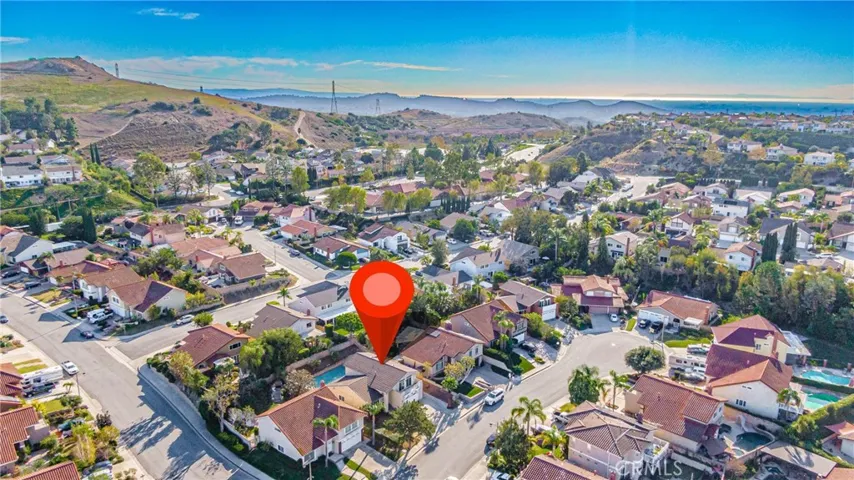 6590 E Edinboro Circle, Anaheim Hills, California 92807