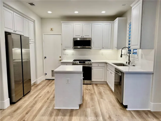 24 Thorp, Ladera Ranch, California 92694
