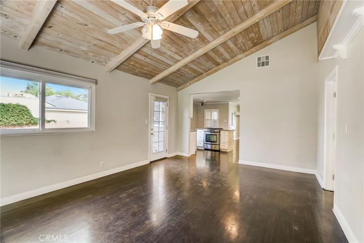 6909 Shoshone Avenue, Lake Balboa, California 91406