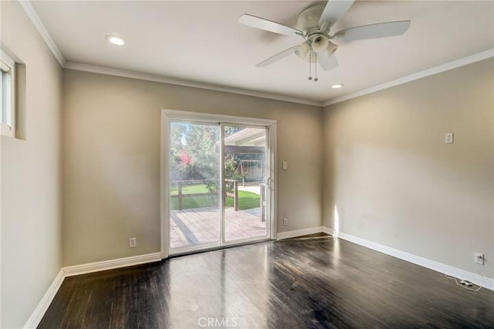 6909 Shoshone Avenue, Lake Balboa, California 91406