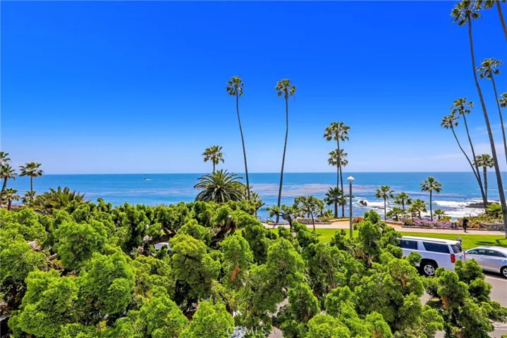 376 Cliff Drive C, Laguna Beach, California 92651