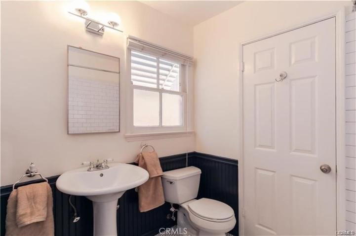 4264 Troost Avenue, Studio City, California 91604
