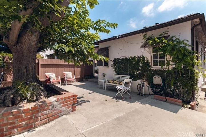 4264 Troost Avenue, Studio City, California 91604