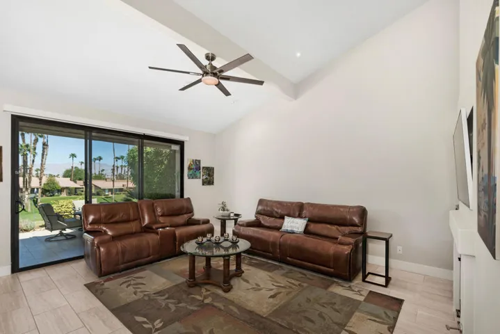 76696 Crysanthemum - Living Room 1