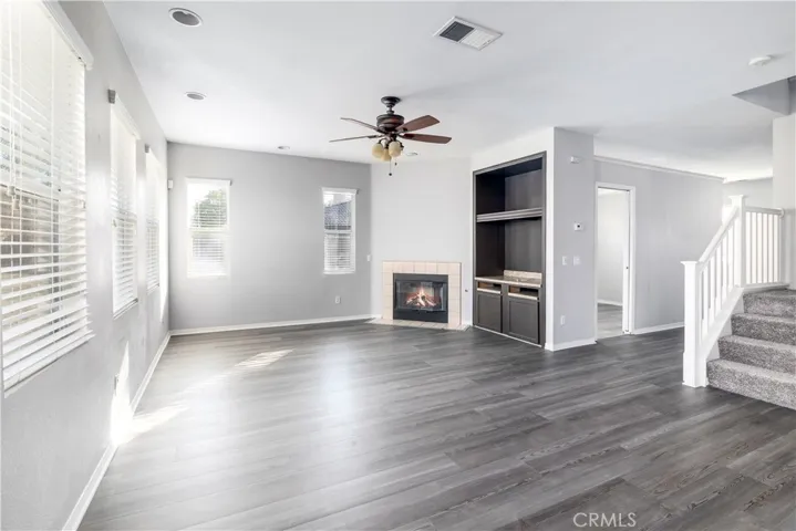 942 Silver Dust Trail, Hemet, California 92545