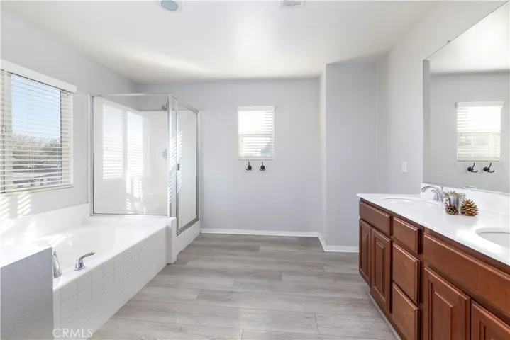942 Silver Dust Trail, Hemet, California 92545
